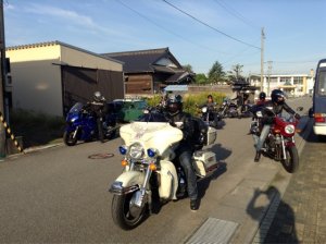 海辺の民宿　女岩荘があなたの愛車を車庫保管　バイクツーリングに最適